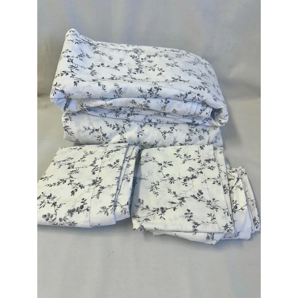 Laura Ashley this king